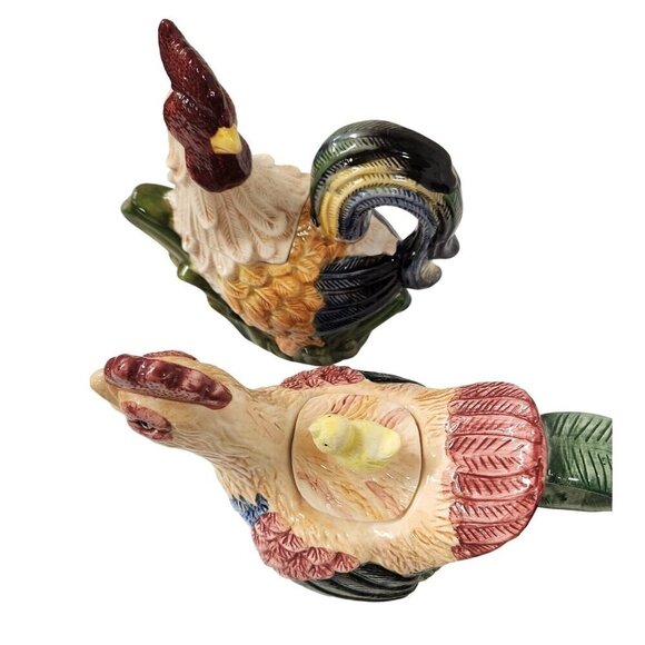 Vintage Ceramic Rooster & Hen Teapots Set Farmhouse Decor Chicken Rooster Decor - Picture 3 of 6